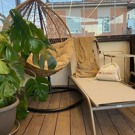 Love Space Sensory Spa & Relax Suite-2